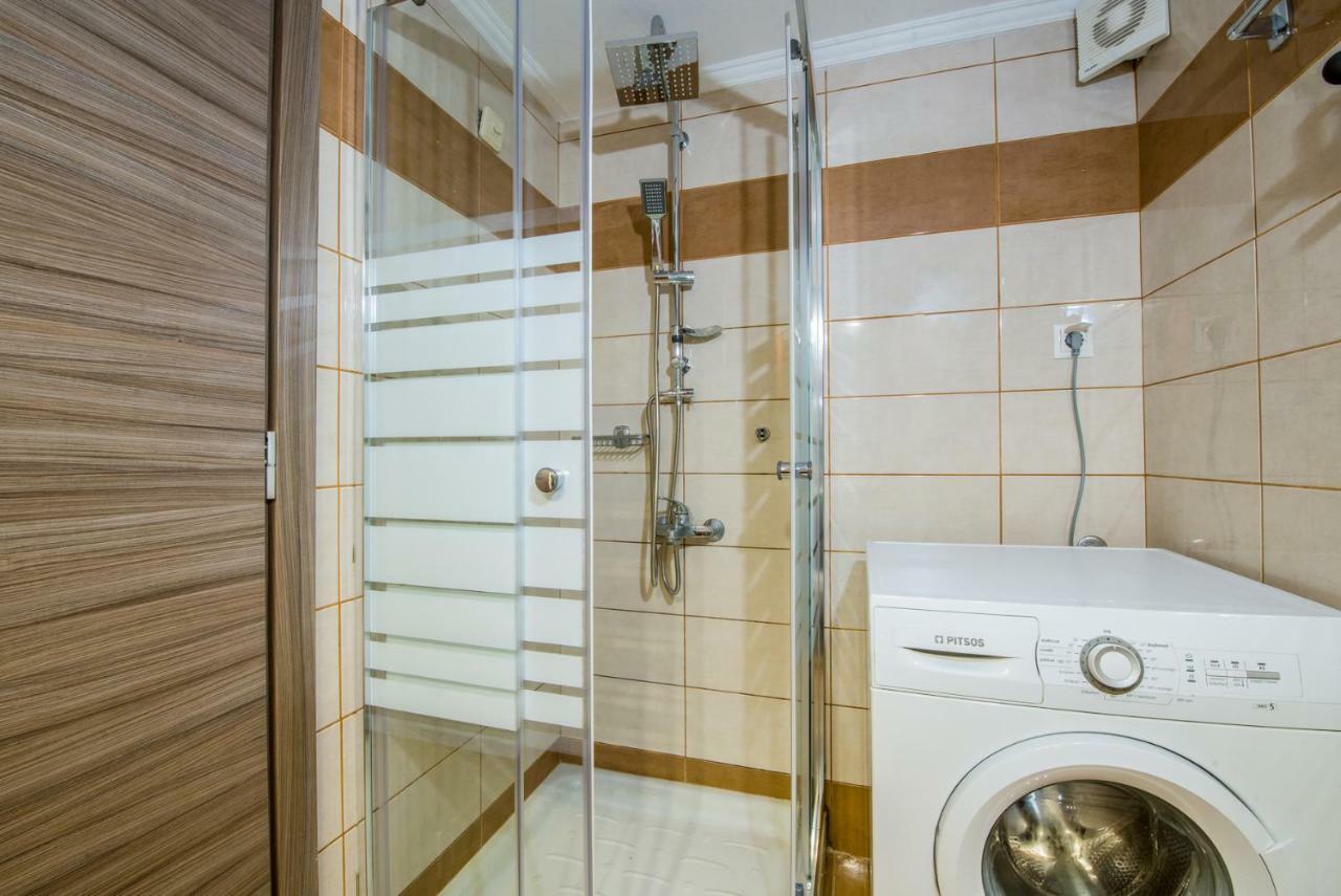 Niovi'S Luxury Apartment In Chania City Center Chrissi Akti Chania Exterior foto